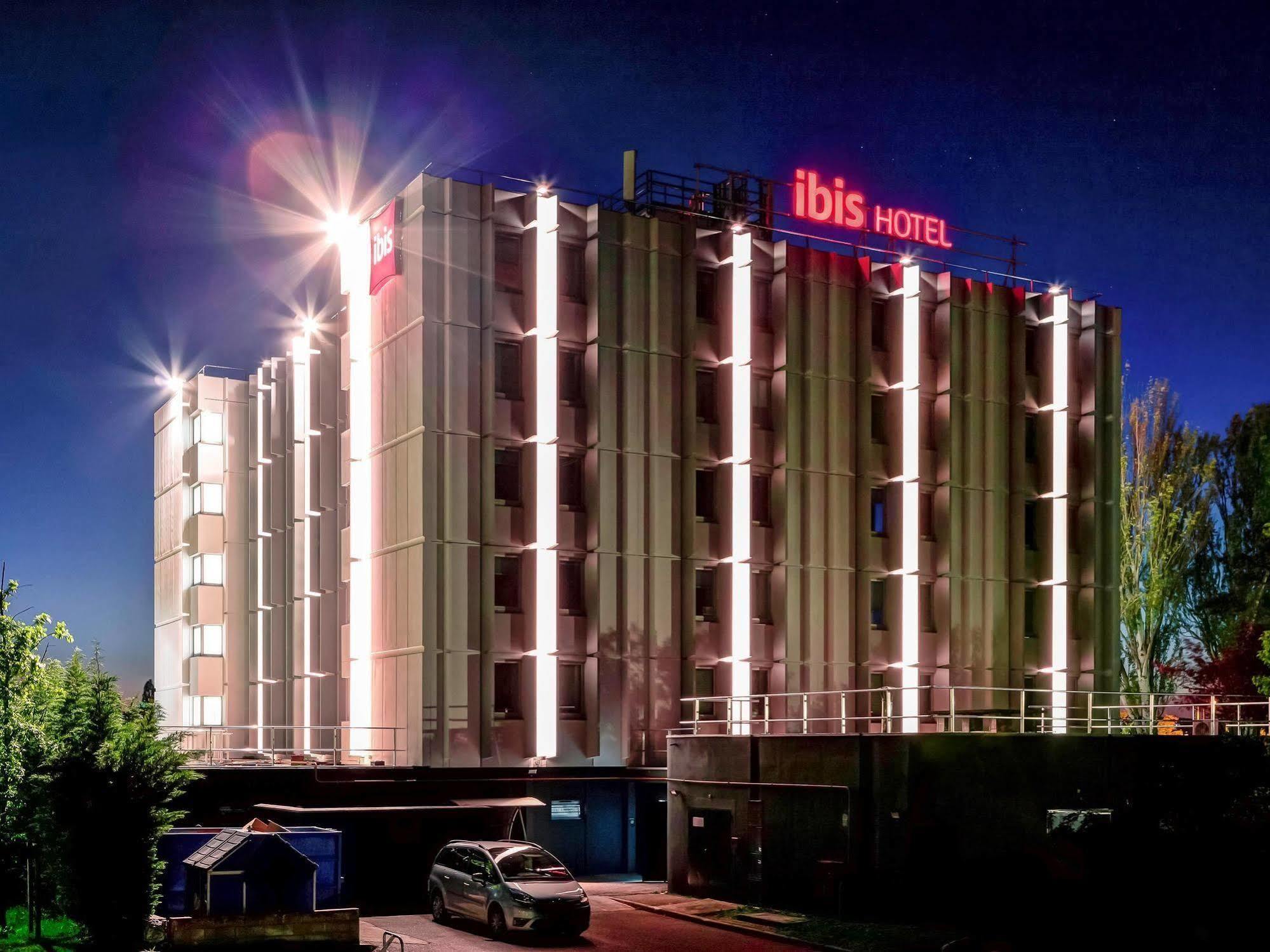 Отель Ibis Lyon Est Брон Экстерьер фото